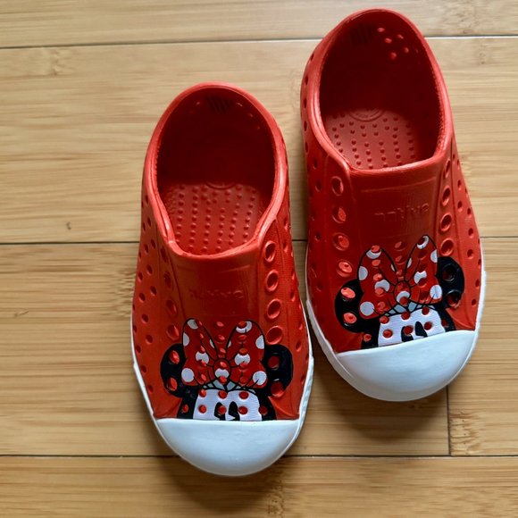 Native Shoes Other - LIKE NEW - Minnie Mouse Native Shoes (Jefferson Style)